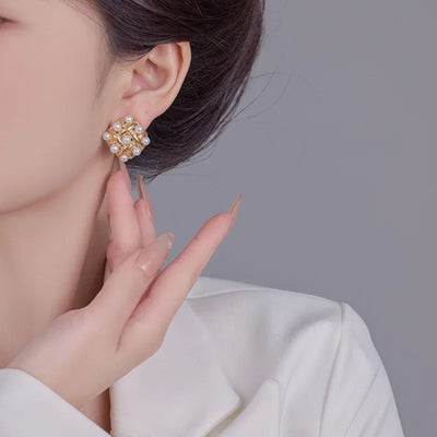 Elegant French Vintage Pearl Earrings Classic Design for Women Unique Stylish Jewelry Accessories Small Fragrance Style5