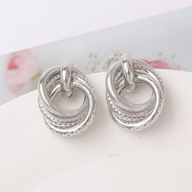 Exaggerated Twisted Dangle Earrings2