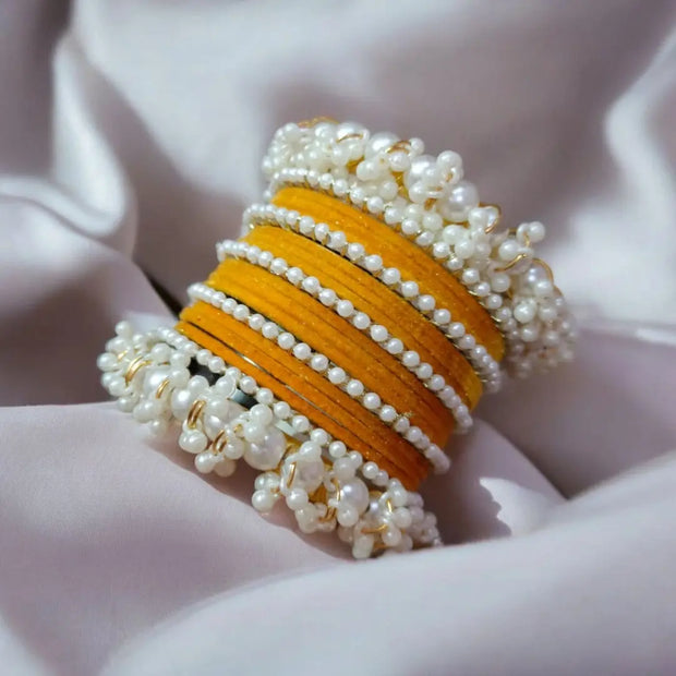 Gajra Bangles With Velvet Combination 1