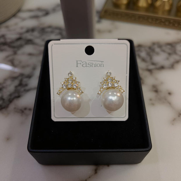 Natural Freshwater Pearl Earrings Queen of Ice And Snow S925 Silver Needle Crown Elegant Studs2
