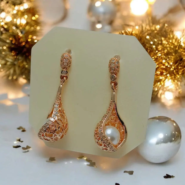  Pearl Gold Plated Earing